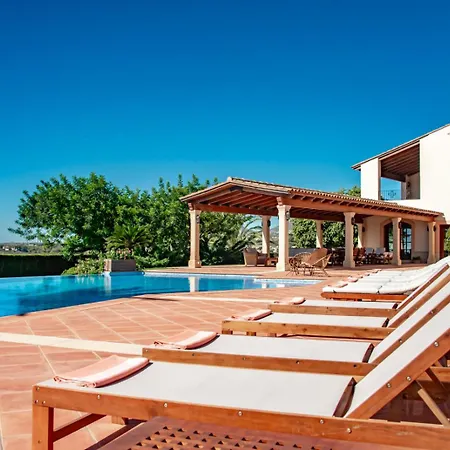 La Roca - By Almarina Villa *